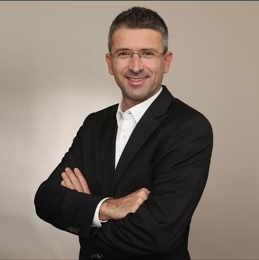 Mišo Veić, Steuerberater